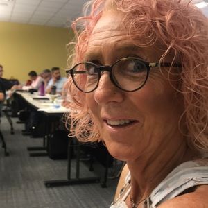 Meet your Posher, Sandy